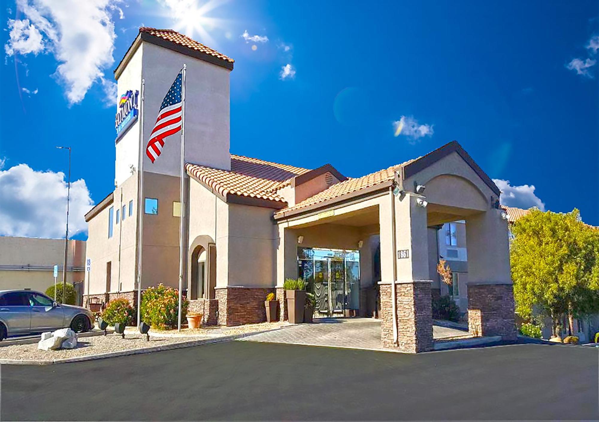 Baymont By Wyndham Barstow Historic Route 66 Hotel Exterior photo
