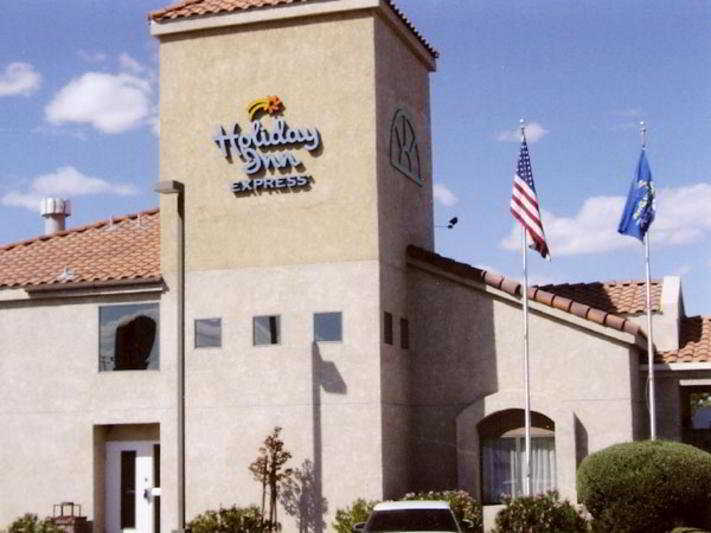 Baymont By Wyndham Barstow Historic Route 66 Hotel Exterior photo
